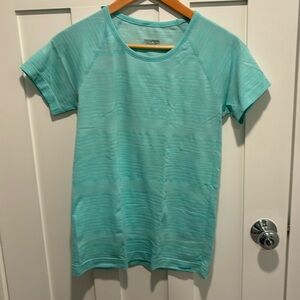 Patagonia gatewood tee size medium mint green